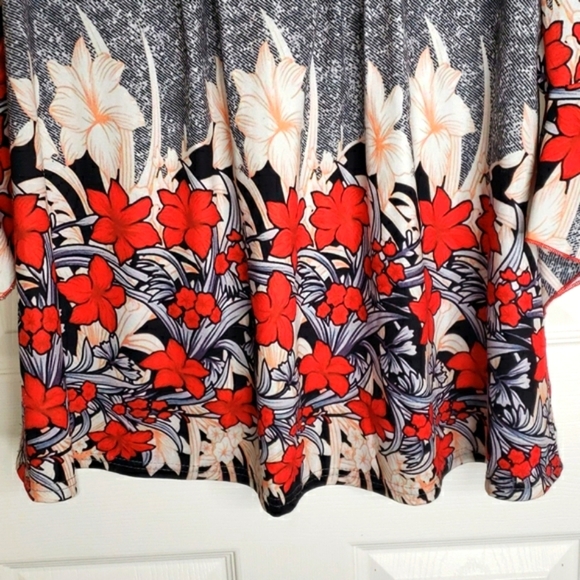 Boutique Women's tunic top size M - Picture 3 of 15